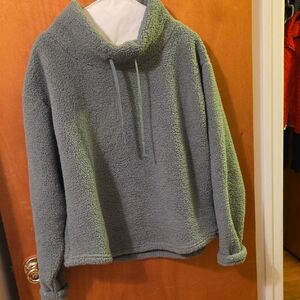 Serra WomensvTurtleneck Sweater in Sage Green